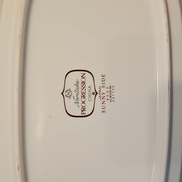 NEW Noritake Sunny Side 9003 9 3/4 Oval Vegetable Bowl - Picture 6 of 9